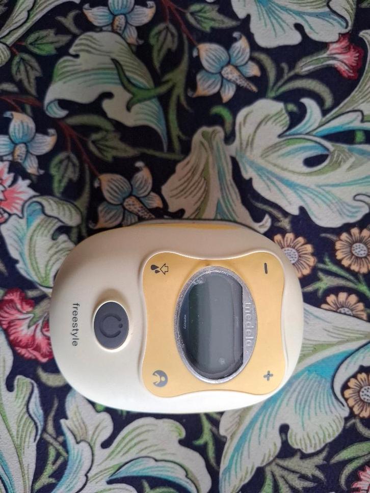 Tire-lait mains libres Medela - très bon état, Enfants & Bébés, Aliments pour bébé & Accessoires, Comme neuf, Tire-lait, Enlèvement ou Envoi