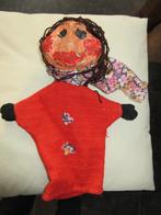 Oude pop poppenkast speelgoed vintage handpop karton, Ophalen