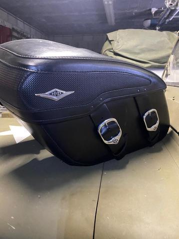 Zijkoffer L+R - leder - Harley Davidson Roadking beschikbaar voor biedingen