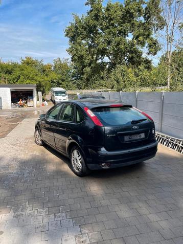 Ford en Mercedes beschikbaar voor biedingen