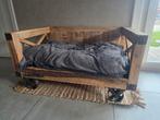 Lit pour chien Lex & Max en bois de manguier, Enlèvement