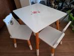 Kindertafeltje + 2 stoelen, Kinderen en Baby's, Kinderkamer | Tafels en Stoelen, Ophalen, Gebruikt, Stoel(en)