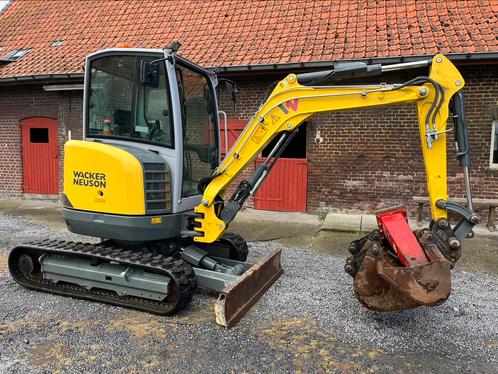 Minigraver Wacker Neuson EZ26 met 3 bakken bj2023 amper 600, Zakelijke goederen, Machines en Bouw | Kranen en Graafmachines, Graafmachine