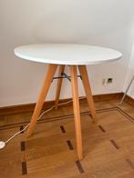 Table rond, Comme neuf