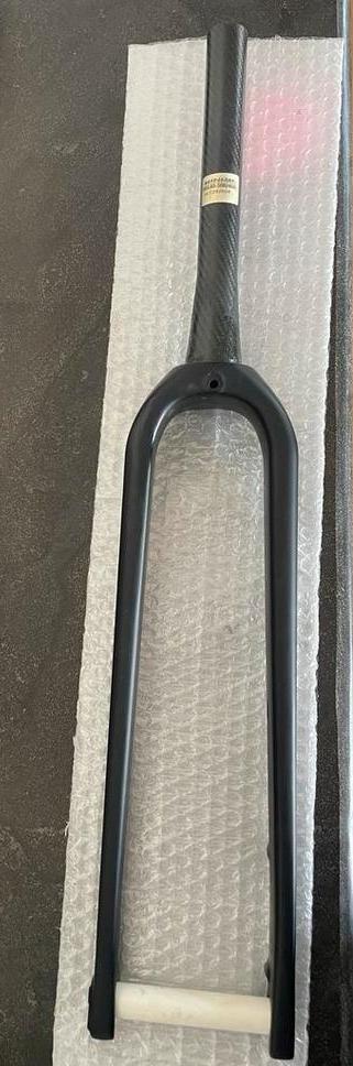 Fourche carbone du Sauvage LaPiste beschikbaar voor biedingen