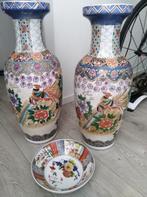 2 grote vazen en schaal, Antiquités & Art, Antiquités | Vases, Enlèvement ou Envoi