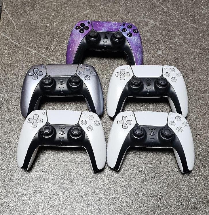 PS5 heeft een controllerset, Games en Spelcomputers, Spelcomputers | Sony Consoles | Accessoires, Niet werkend, Ophalen of Verzenden
