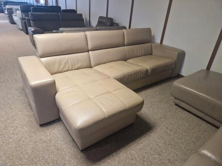 TAUPE BUFFELLEDEREN HOEKSALON MET ELEKTRISCHE RELAX, Maison & Meubles, Chaises, Utilisé, Cuir, Enlèvement
