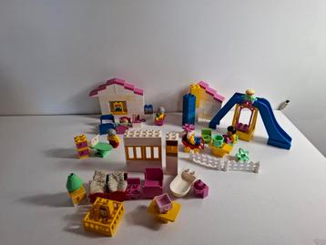 Duplo vintage nursegy- playground - ironing room beschikbaar voor biedingen
