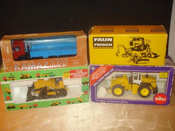 SIKU - JOAL - SOVIET CARS Lot de 4 Engins de Chantier Neufs, Hobby & Loisirs créatifs, Voitures miniatures | 1:43, Neuf, Bus ou Camion