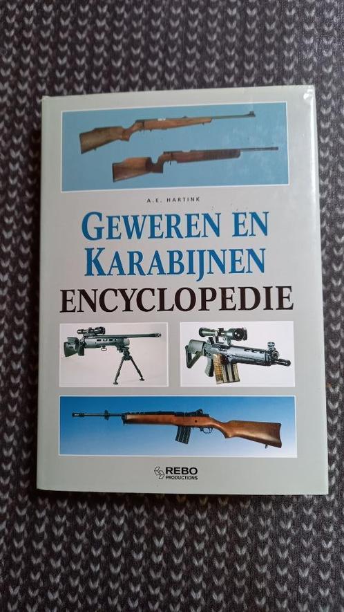 Encyclopédie des armes, Livres, Livres Autre, Comme neuf, Enlèvement ou Envoi