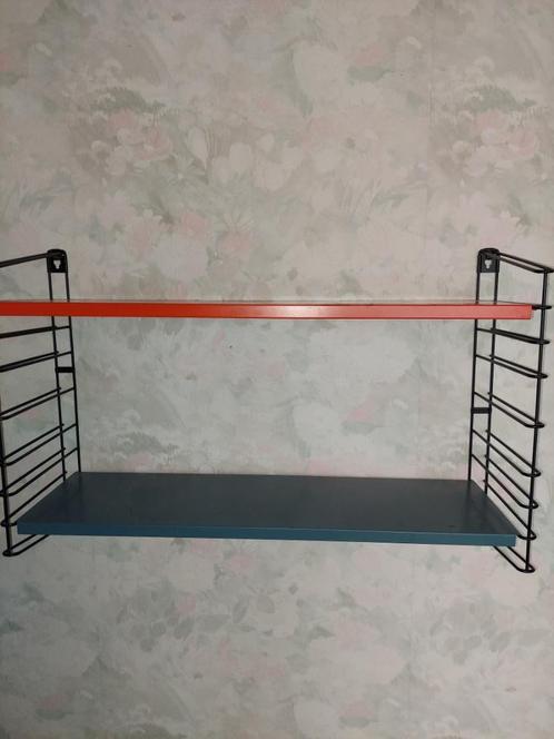 Tomado vintage boekenrek, Huis en Inrichting, Woonaccessoires | Wandplanken en Boekenplanken, Gebruikt, Ophalen