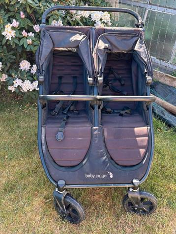 Dubbele buggy - tweelingbuggy beschikbaar voor biedingen