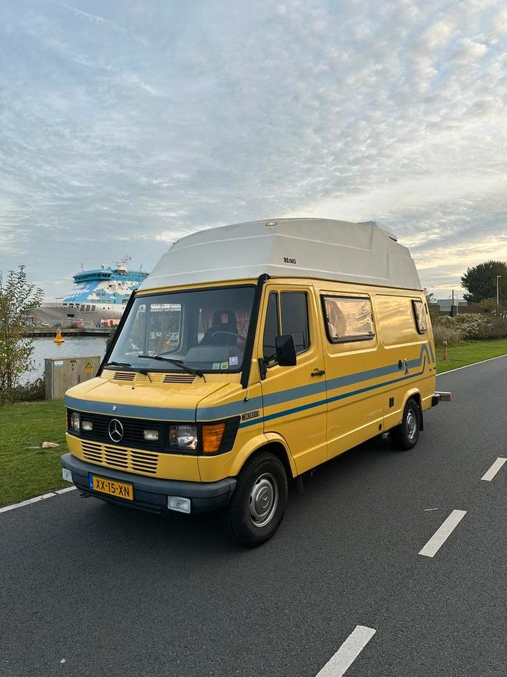 MERCEDES-BENZ 307D 1981 OLDTIMER CAMPER UNIEK!, Caravanes & Camping, Camping-cars, Particulier, jusqu'à 4, Modèle Bus ou Fourgon aménagé