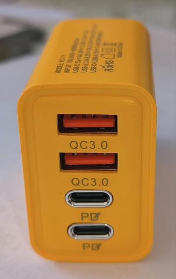 Chargeur rapide universel via USB ou USB type C beschikbaar voor biedingen