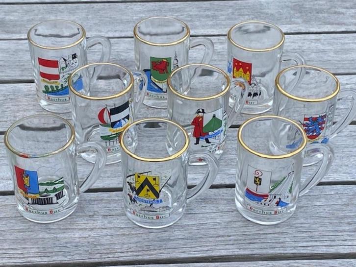 Glaasjes Bacchus Steden Wapenschilden, Verzamelen, Biermerken, Ophalen of Verzenden
