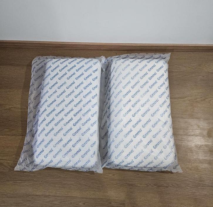 2 Oreillers EMMA DIAMANT NEUF, Maison & Meubles, Accessoires pour la Maison | Coussins, Neuf, Blanc, Rectangulaire, Enlèvement