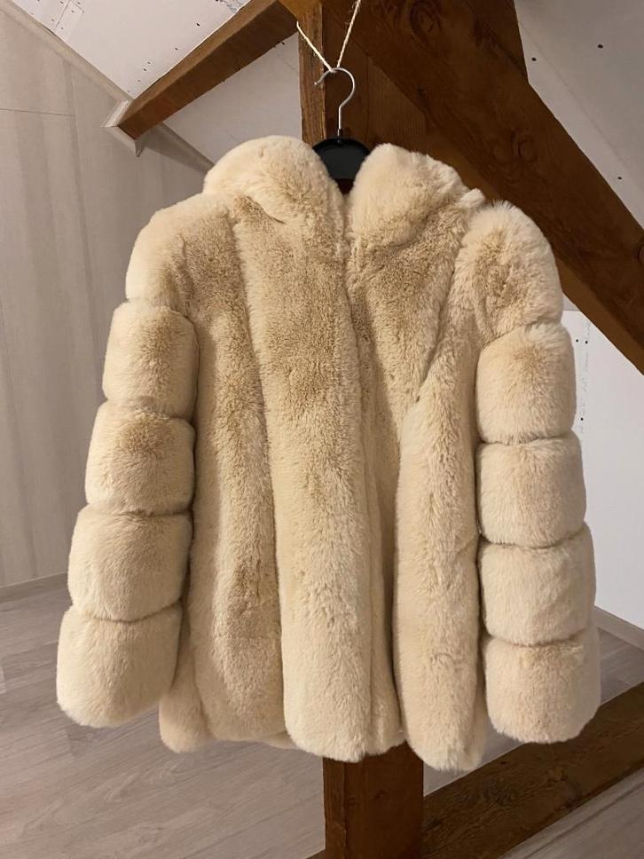 veste en fausse fourrure, Vêtements | Femmes, Vestes | Hiver, Comme neuf, Taille 38/40 (M), Beige, Enlèvement ou Envoi