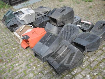 Tondeuse lot de 24 bac de ramassage  beschikbaar voor biedingen