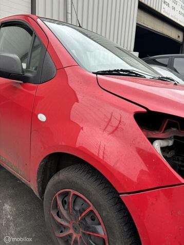Rechter voorscherm rechts rood Opel Agila B ('08-'15) beschikbaar voor biedingen