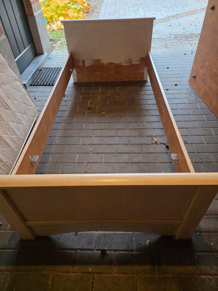EENPERSOONSBED, Huis en Inrichting, Slaapkamer | Matrassen en Bedbodems, Matras, Ophalen
