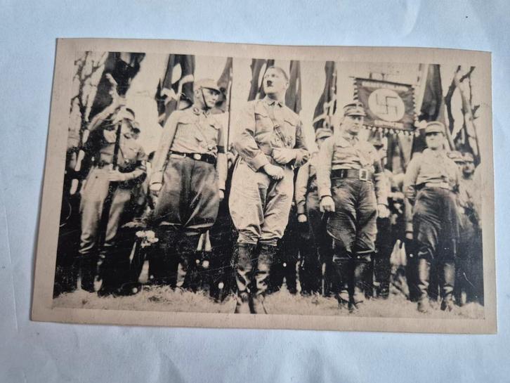 Foto Hitler met SA-eenheid tijdens parade Weimar 1931, Verzamelen, Militaria | Tweede Wereldoorlog, Ophalen of Verzenden