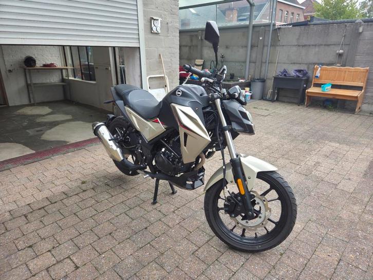 Sym NH-X 125, Motoren, Motoren | Overige merken, Particulier, 11 kW of minder, 1 cilinder, ABS, LED Verlichting, Ophalen