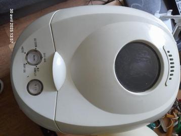 vends machine à pain, Neuf, Avec minuteur, 400 à 800 grammes de pâte, Enlèvement