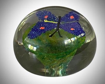 Cristallerie Saint-Louis Baccarat Clichy Papierpers beschikbaar voor biedingen