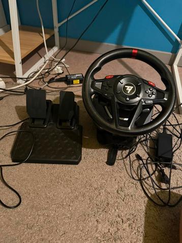 Thrustmaster wiel beschikbaar voor biedingen