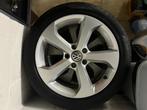 Volkswagen Velgen + Banden Pirelli, Auto-onderdelen, Ophalen, Gebruikt, Velg(en), 17 inch