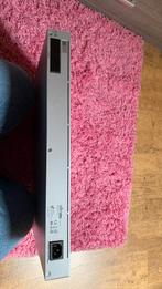 Unifi network pro 24 poe switch, Computers en Software, Ophalen, Zo goed als nieuw