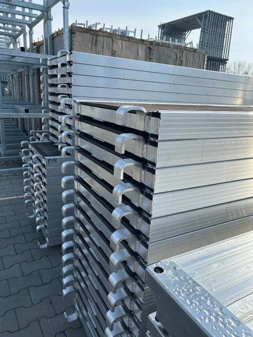 Scaff ML | 232 m² | Montant vertical U-Plancher, Doe-het-zelf en Bouw, Steigers, Nieuw, Gevelsteiger, 2 tot 5 meter, Ophalen