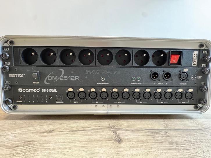 Botex 2512 + Cameo SB6 Dual flightcasecombo, Musique & Instruments, Lumières & Lasers, Utilisé, Autres types, Enlèvement