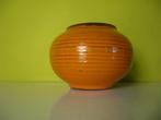 Knap vintage oranje vaasje Mid Century keramiek België, Antiquités & Art, Antiquités | Céramique & Poterie, Enlèvement ou Envoi