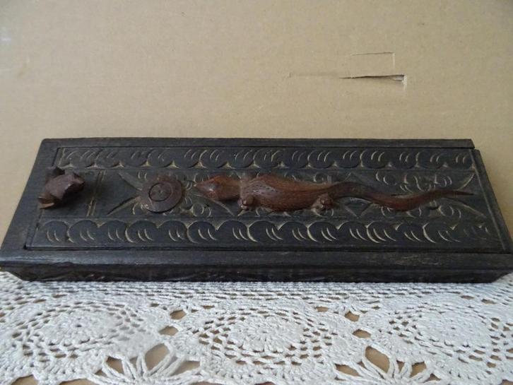 Houten Balinees kistje eetstokjes kikker en leguaan vintage, Antiek en Kunst, Curiosa en Brocante, Ophalen of Verzenden