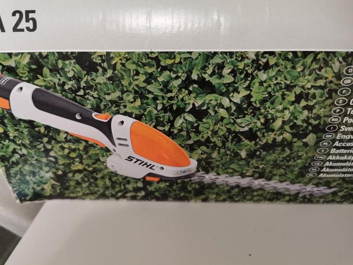 Accu Heggeschaar Stihl, Tuin en Terras, Heggenscharen, Zo goed als nieuw, Accu, Ophalen