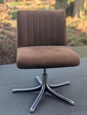 Tecno draaistoel beschikbaar voor biedingen