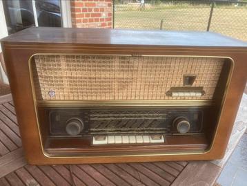 Oude radio “radiobell” beschikbaar voor biedingen