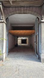 WERKPLAATSDEPOT 300 M2 TE HUUR IN SCHAARBEEK, Immo, Garages en Parkeerplaatsen