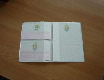 Roze wit briefpapier met bloemen Victorianna beschikbaar voor biedingen