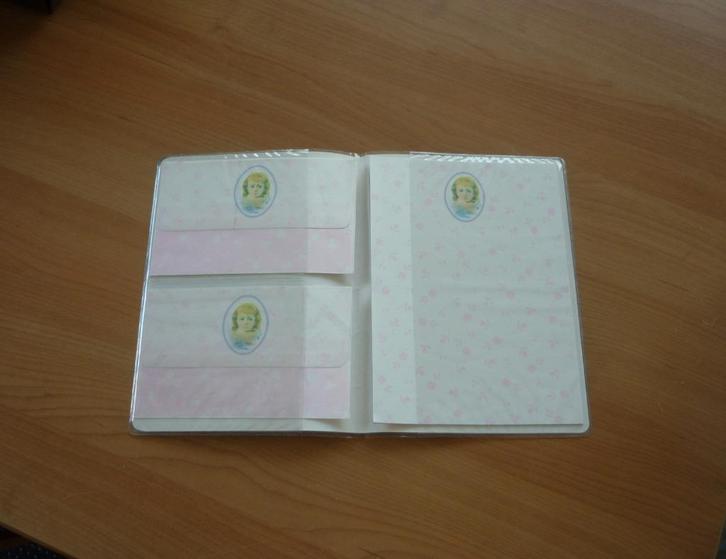 Roze wit briefpapier met bloemen Victorianna, Diversen, Schrijfwaren, Ophalen of Verzenden