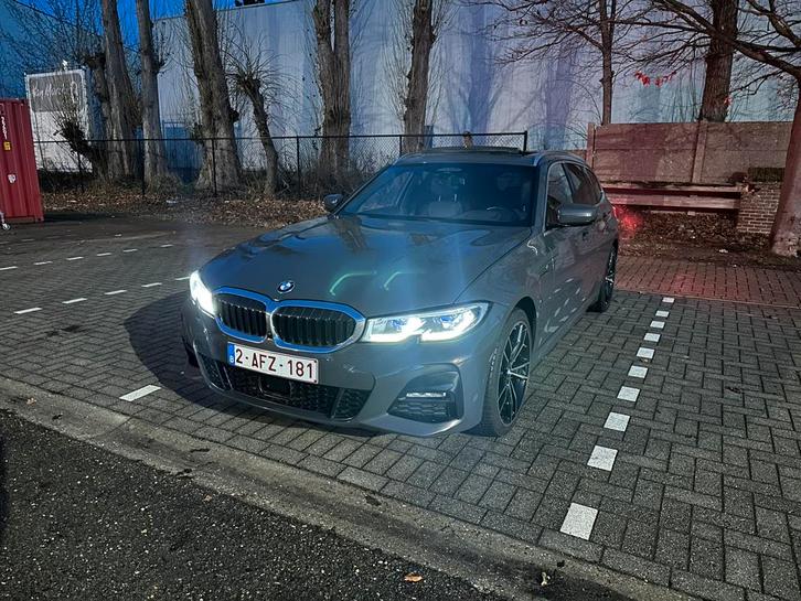 Bmw 330e X drive 2021 M pack Full option, Autos, BMW, Particulier, Série 3, Caméra 360°, ABS, Caméra de recul, Phares directionnels