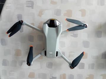 DJI mini 3 (donor)  vervang toestel nodig of crash gehad ?  beschikbaar voor biedingen