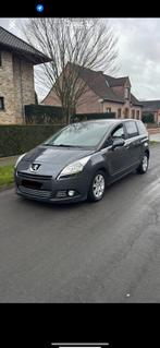 PEUGEOT 5008 1.6 HDI 210000 KM VANAF 2012, Auto's, Voorwielaandrijving, Stof, Zwart, 4 cilinders