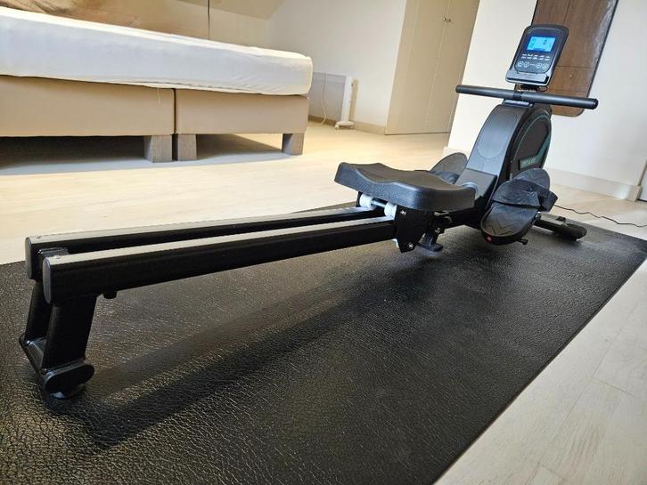 Roeitrainer + beschermende mat, Sport en Fitness, Fitnessapparatuur, Zo goed als nieuw, Roeitrainer, Armen, Benen, Borst, Buik