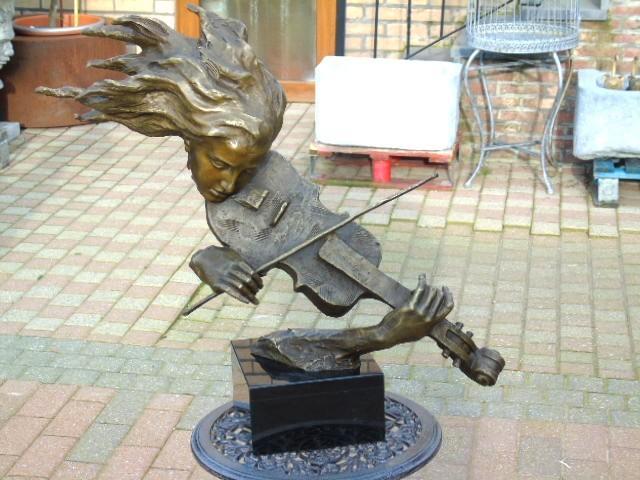 gesigneerde bronzen buste van de vrouw met de viool, MILO, Antiek en Kunst, Antiek | Brons en Koper, Brons, Ophalen of Verzenden