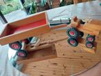 vintage tractor met kar., Kinderen en Baby's, Speelgoed | Houten speelgoed, Gebruikt, Ophalen of Verzenden