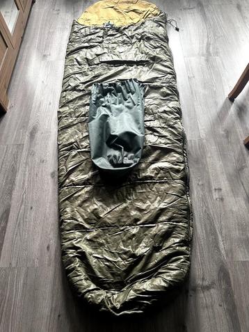 Grote slaapzak ALPINO van het Belgische merk Quallofil - 40€ beschikbaar voor biedingen