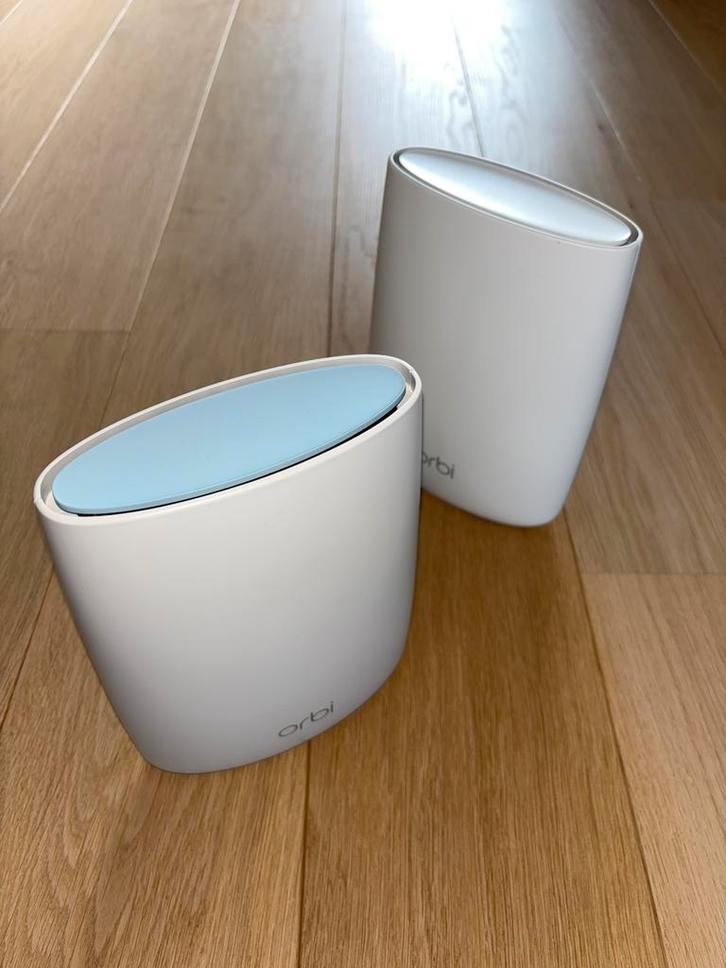 Netgear Orbi RBR50 mesh wifi-routerkit + RBS50-satelliet, Computers en Software, WiFi-versterkers, Gebruikt, Ophalen